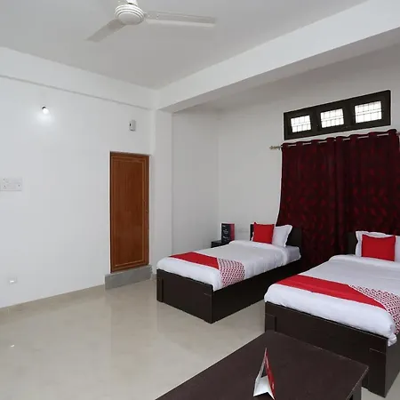 Oyo 10912 Nirman Residency