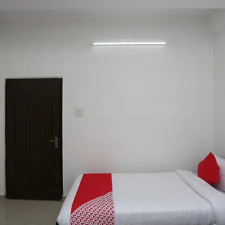 Hotel Oyo 10912 Nirman Residency Dispur